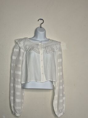 MARBLE White Lace Collar Button-Front Blouse